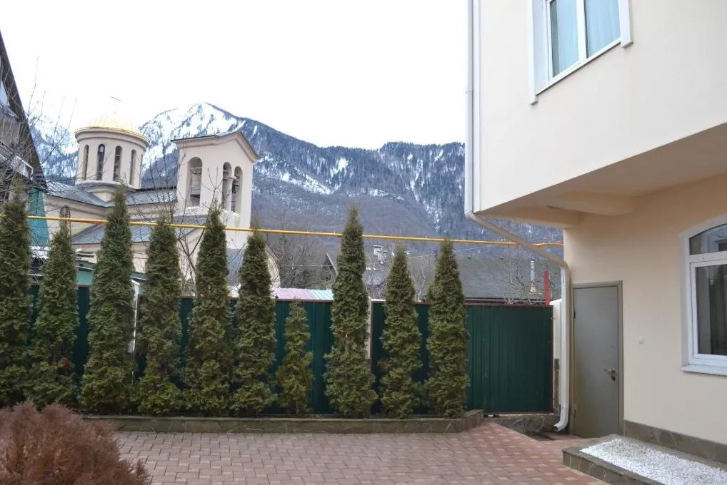 . Гостевой дом На Пчеловодов. Красная Поляна