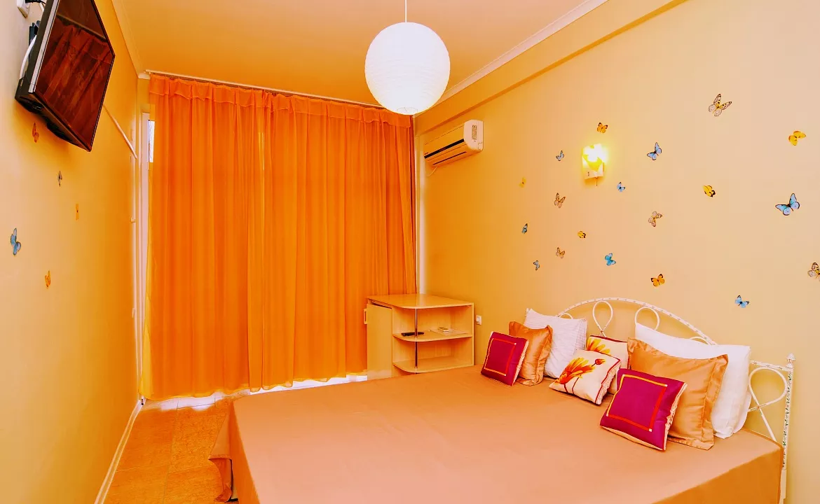 2-местный номер. Отель "У верблюжьих горбов". Коктебель