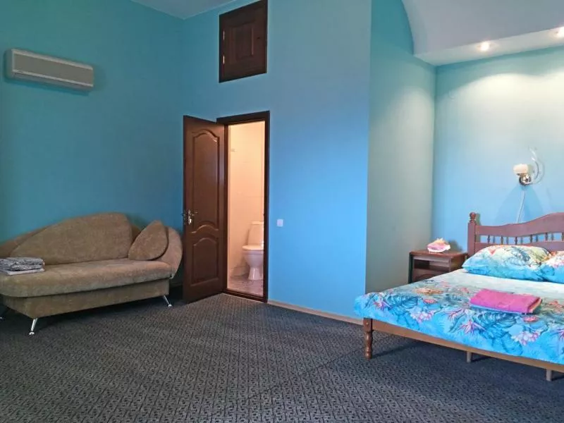 Гостевая на трех человек. Гостевой дом " Китей ". Керчь