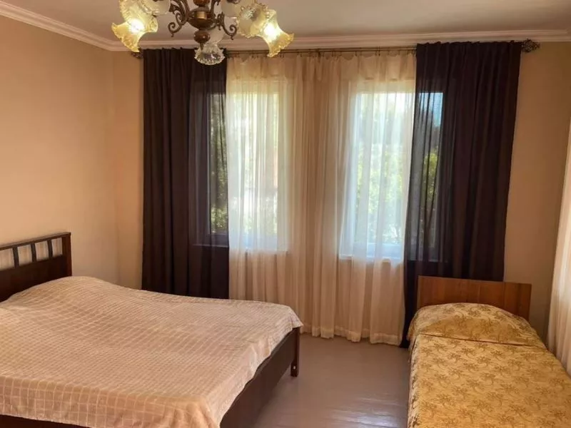 . Гостевой дом "У подножья пещеры". Новый Афон