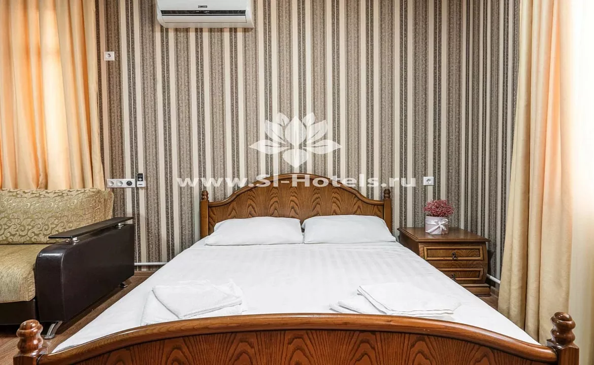 Стандарт с балконом. Гостевой дом Солнечный - Дагомыс. Дагомыс