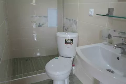 Четырехместный номер с удобствами. Гостевой дом «Коралл-Лоо». Лоо