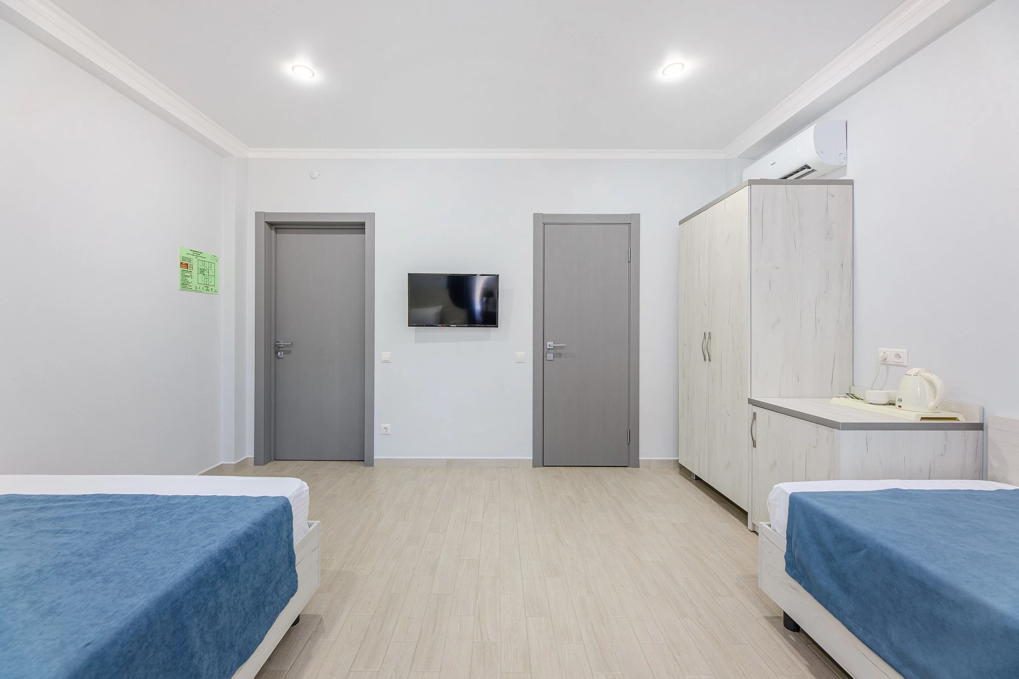 . Отель отель Авис. Криница