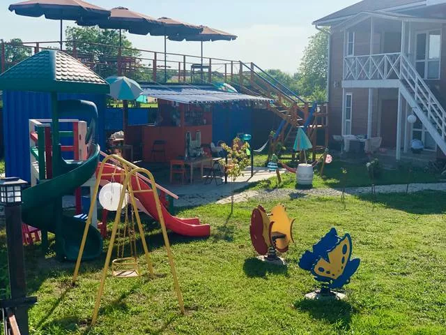 . Отель «Pine Beach». Пицунда