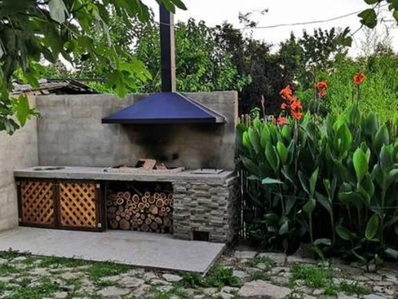 . Гостевой дом "VineHouse". Вишневка