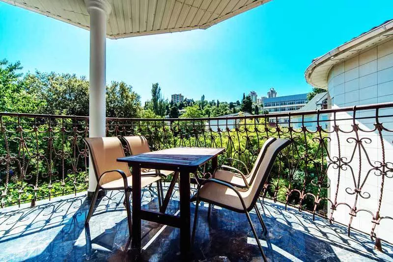 . Частный гостевой дом Чайка. Ялта