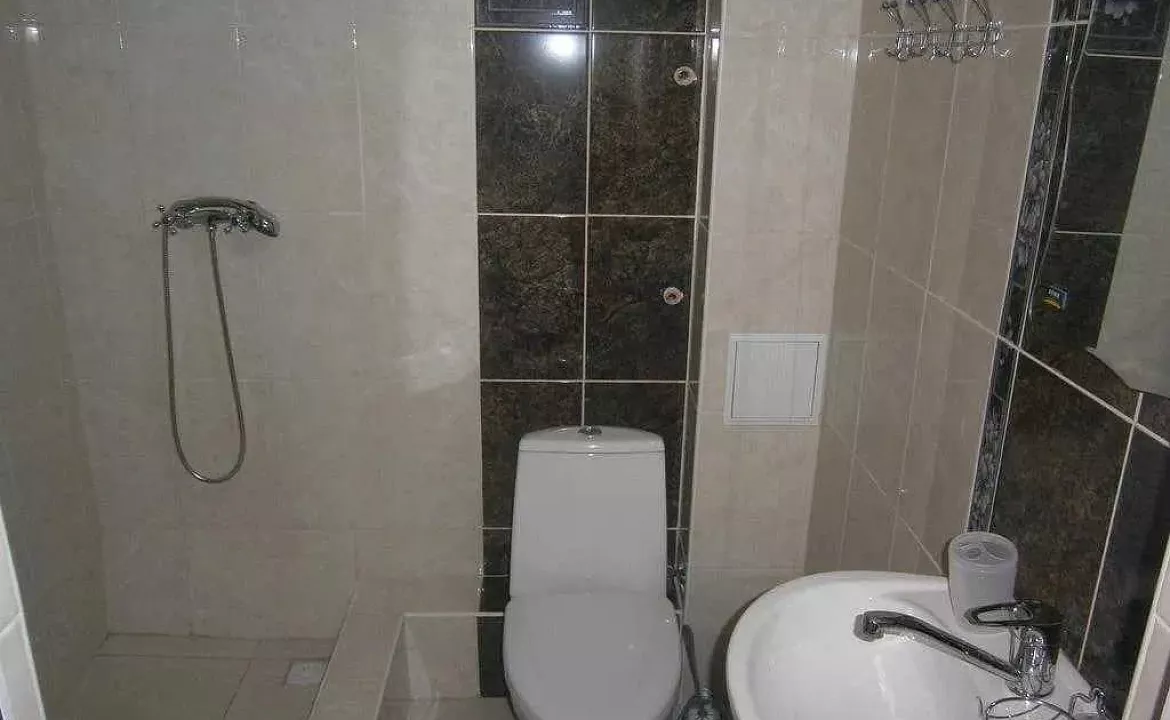 Четырёхместный люкс. Гостевой дом “Стерх”. Лоо