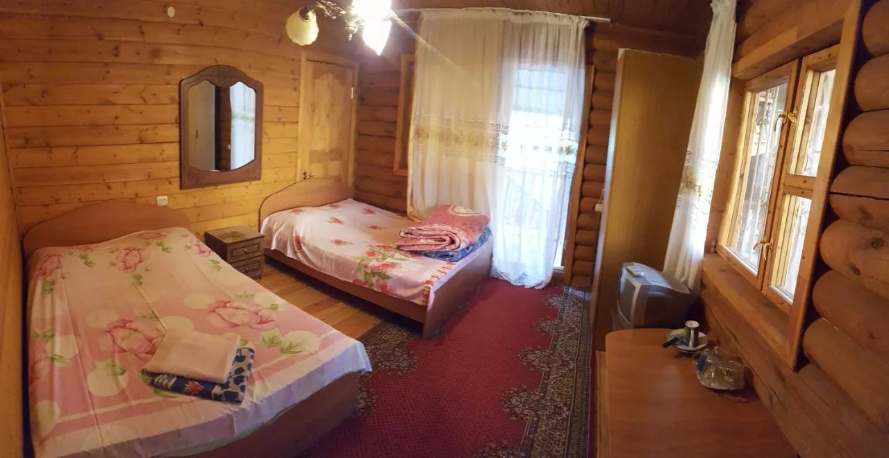 . Гостевой дом У Ирины. Пицунда