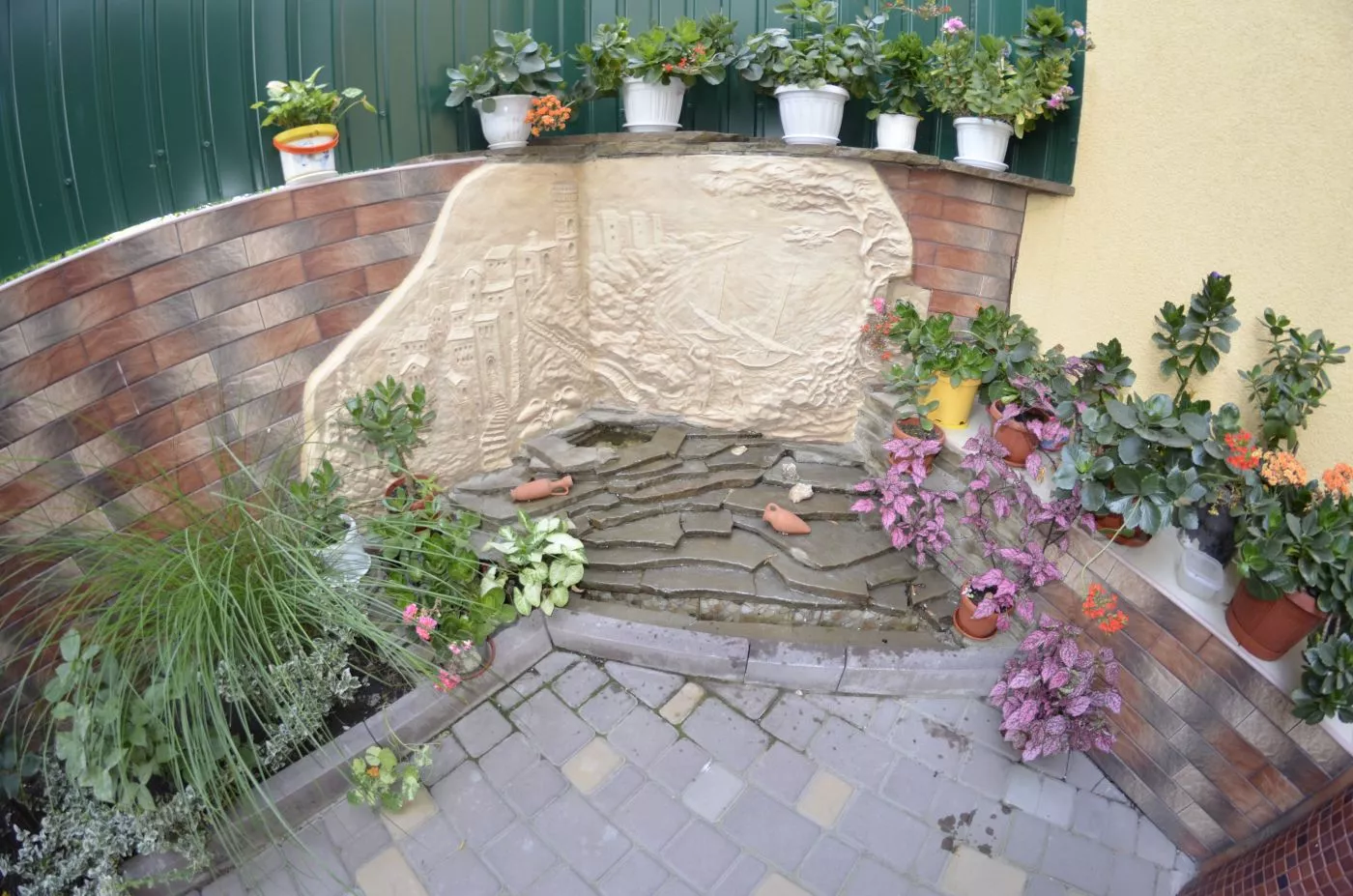 . Отель Гостевой дом «У Тещи-2». Феодосия