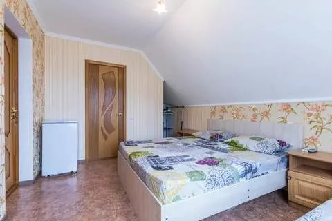 СТАНДАРТНЫЙ 3-Х МЕСТНЫЙ НОМЕР. Гостевой дом «Августа» . Аше