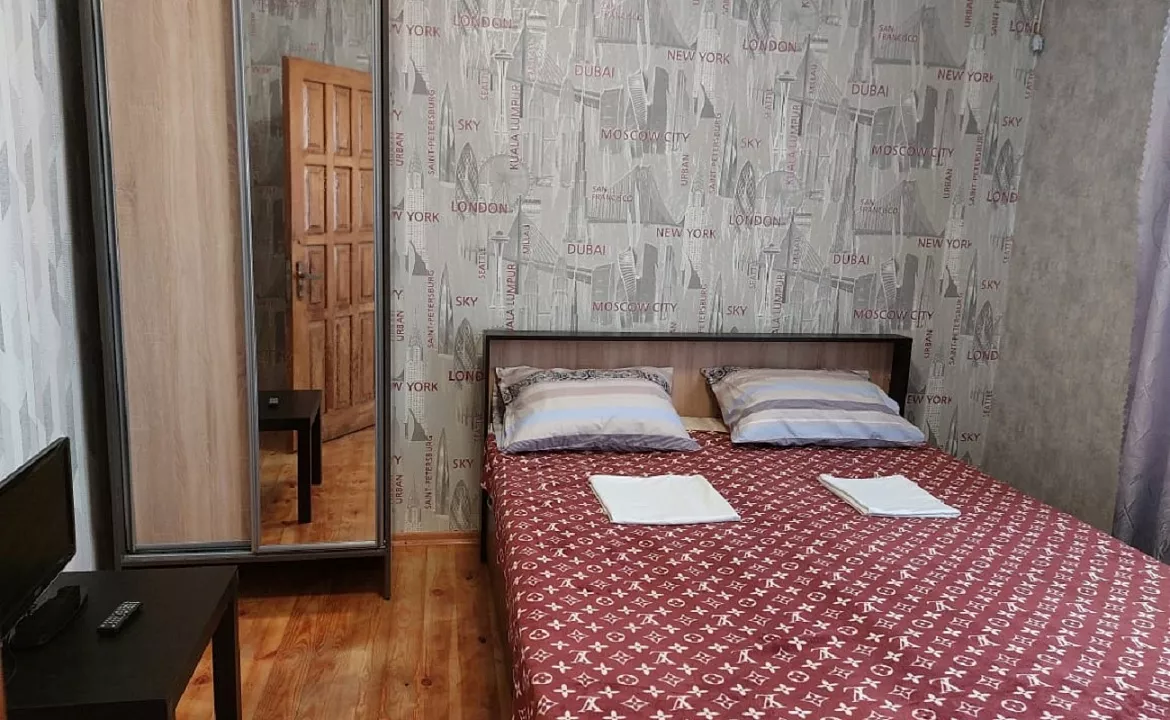 двухкомнатный четырехместный номер. Гостевой дом Аквамарин - Лоо. Лоо двухкомнатный четырехместный номер. Гостевой дом Аквамарин - Лоо. Лоо