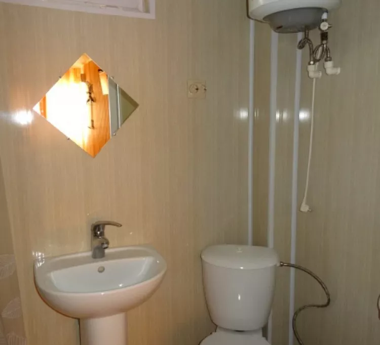 Комфорт 2-комнатный. Частный гостевой дом VIZAVI. Голубицкая