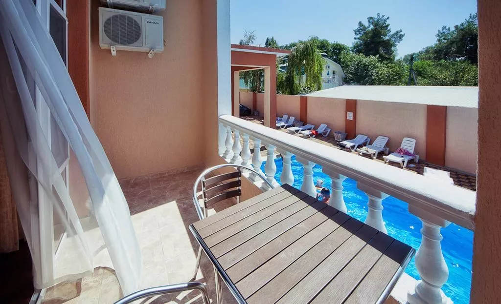 . Отель "Невский". Дивноморское