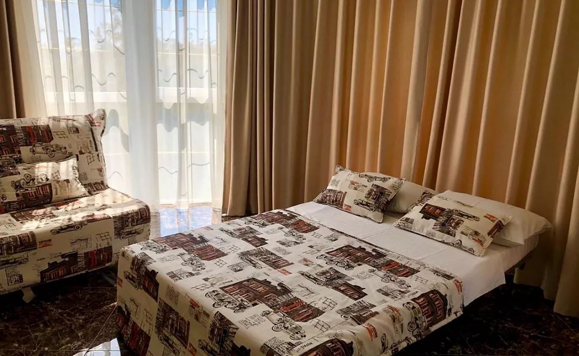 Круглый видовой номер. Отель Апарт отель "Дуэт". Ялта