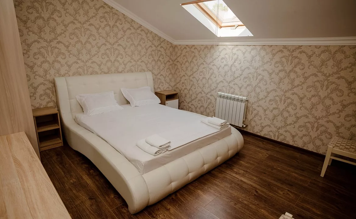 Мансарда двухкомнатная. Гостевой дом Ника Премиум. Геленджик