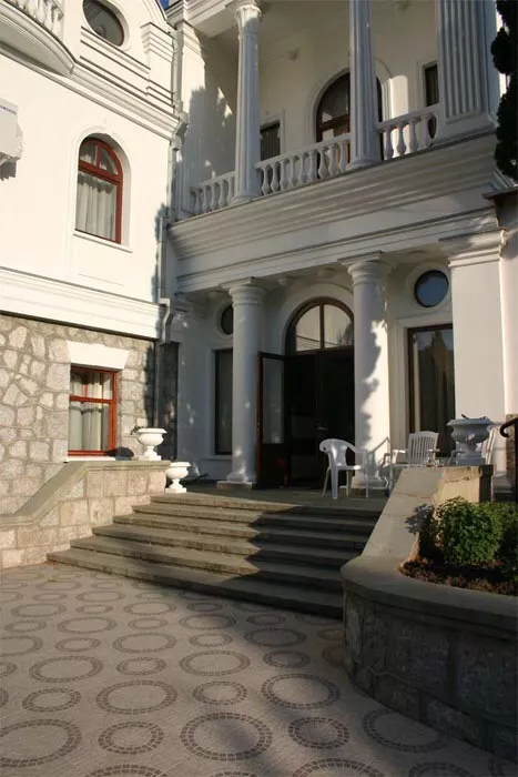 . Вилла "Ренессанс". Кореиз