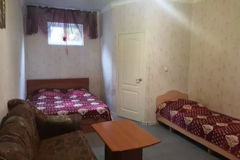 4-х местный с удобствами. Гостевой дом "Волна". Лазаревское