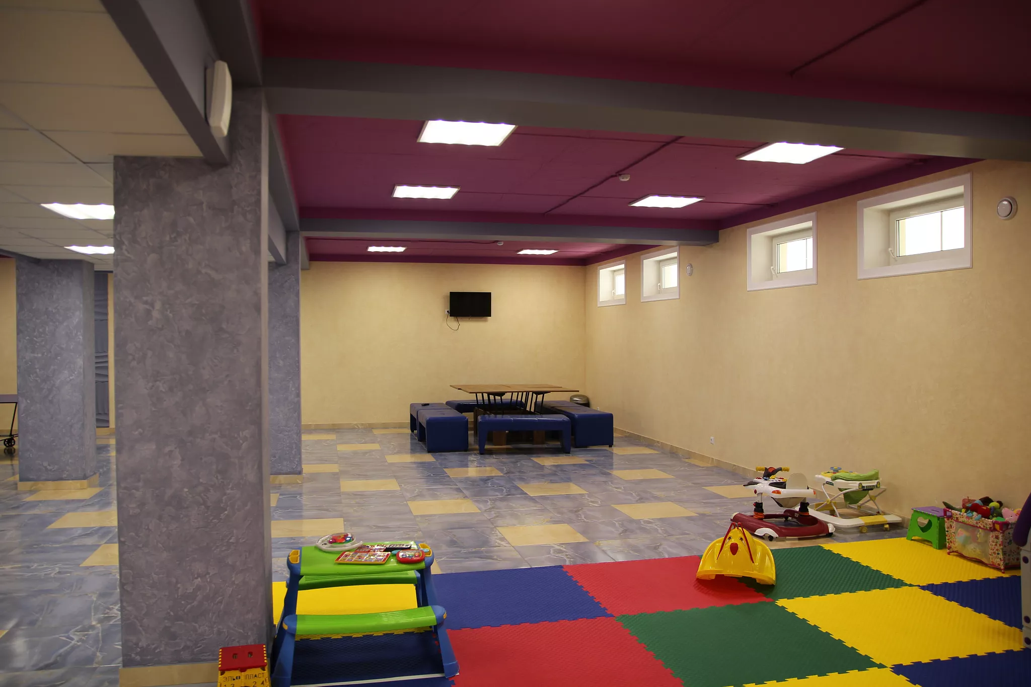 . Отель "РЕВЮ". Агой