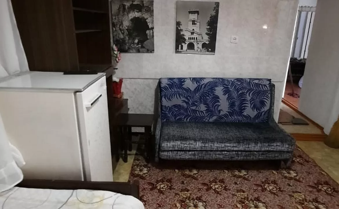 Трехместный с лоджией. Частный сектор "Зеленый уголок у Стаса". Лазаревское - частный сектор Трехместный с лоджией. Частный сектор "Зеленый уголок у Стаса". Лазаревское - частный сектор