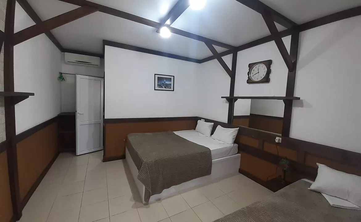 3-х местный номер Стандарт. "Бунгало". Пицунда