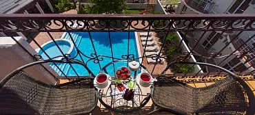 Отель "Платан"