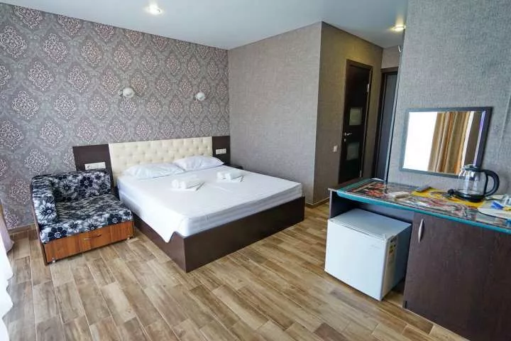 Комфорт 4-5ти местный. Отель «Черноморец». Лазаревское Комфорт 4-5ти местный. Отель «Черноморец». Лазаревское