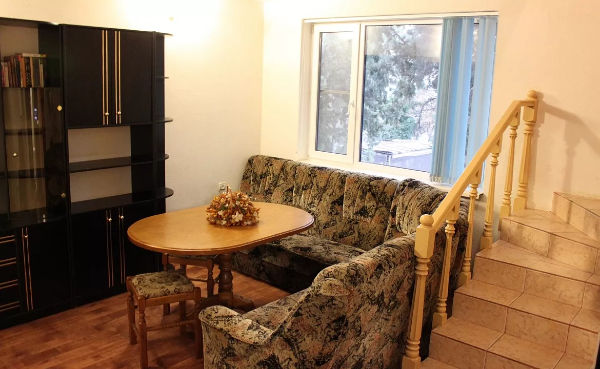 Двухэтажные апартаменты. Гостевой дом АнНи. Гаспра