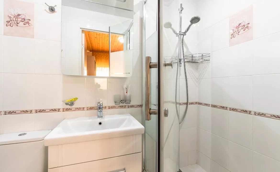 Четырехместный Стандарт. Гостевой дом Замок у Моря. Головинка Четырехместный Стандарт. Гостевой дом Замок у Моря. Головинка