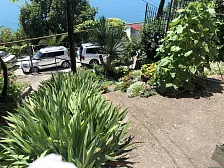 Квартира со своей личной беседкой и качелями Квартира со своей личной беседкой и качелями