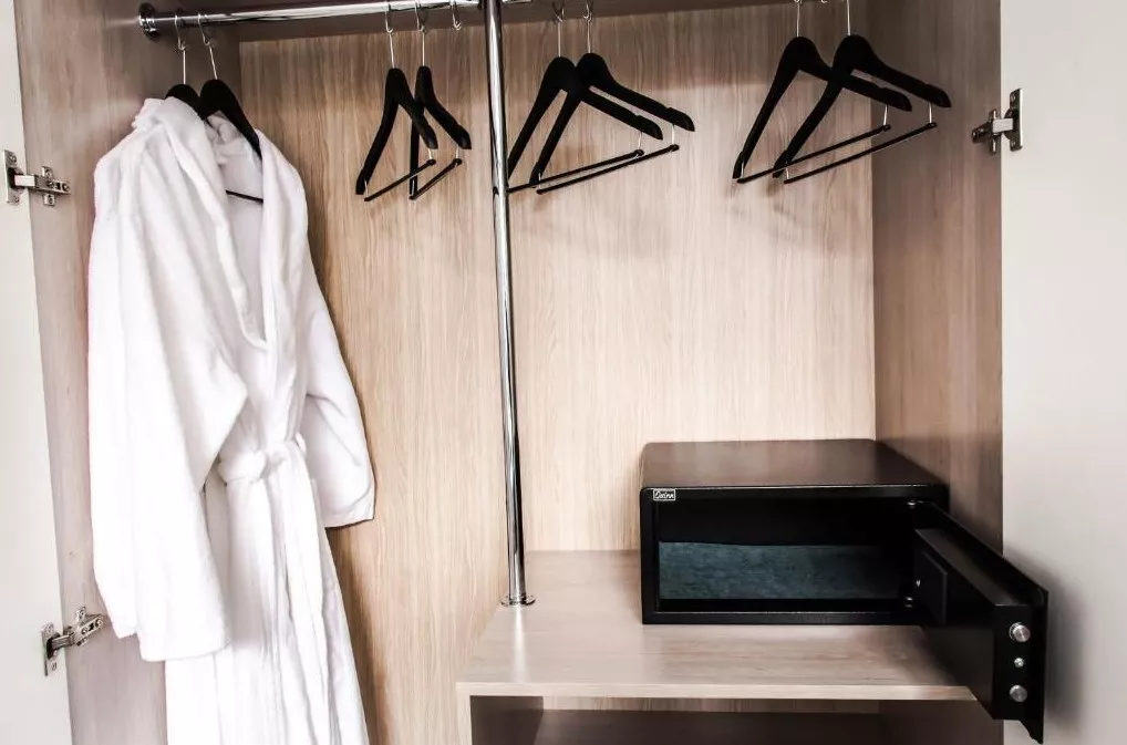 . Отель Alm Hotel. Красная Поляна