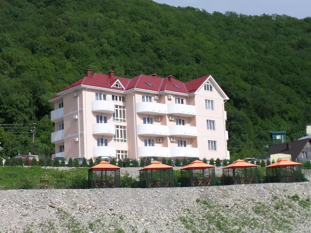 . Гостевой дом "Адмирал" - Небуг. Небуг