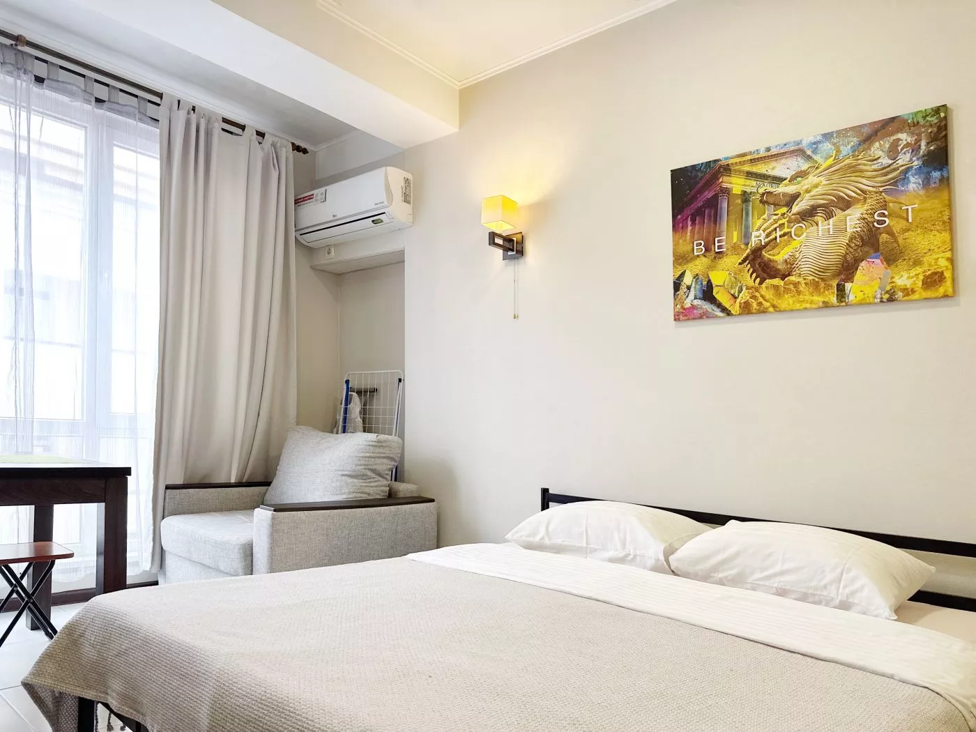 . Квартира в многоквартирном доме Студия около моря - Сочи. Сочи