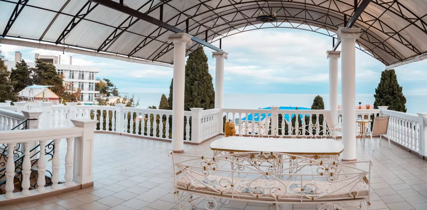 . Гостевой дом частный "Мид". Ялта