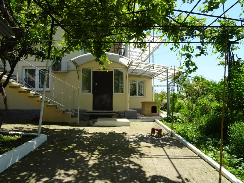 . Частный сектор  Братьев Джинджолия 36 . Новый Афон