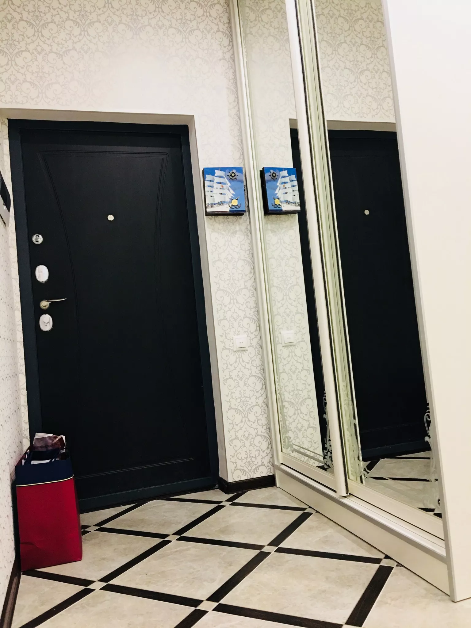 . Квартира в многоквартирном доме Просвещения 147/1. Адлер