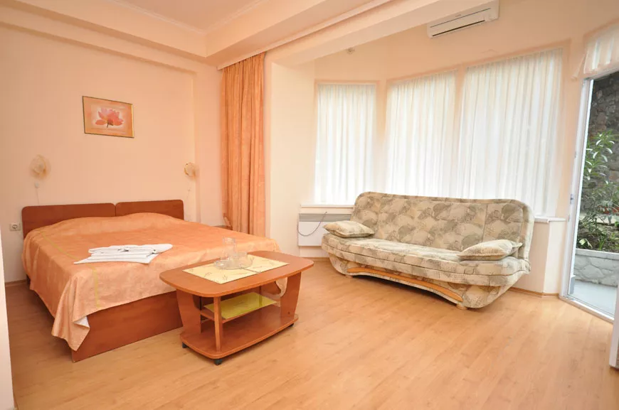 Номер повышенной комфортности. Гостиница "РоЯлта". Алупка