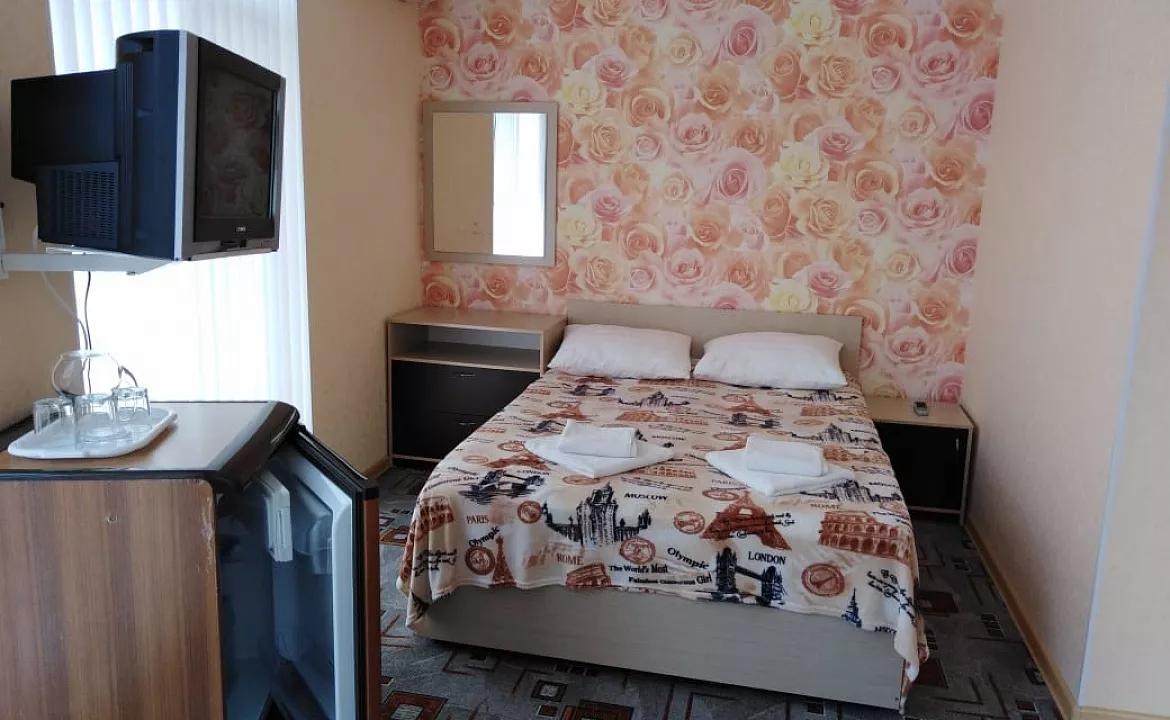 1-на комнатный люкс (на 3-4 чел.). Гостевой дом «Симона-Гранд». Анапа 1-на комнатный люкс (на 3-4 чел.). Гостевой дом «Симона-Гранд». Анапа