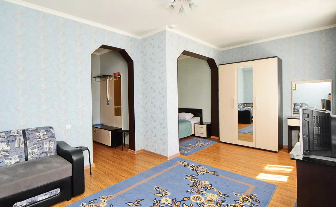 Делюкс. Гостевой дом "Александровский". Темрюк