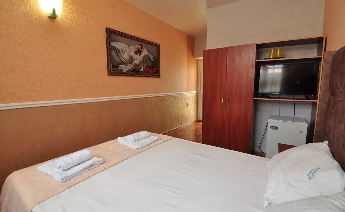 2-местный номер Стандарт. Гостевой дом "Спартак". Витязево