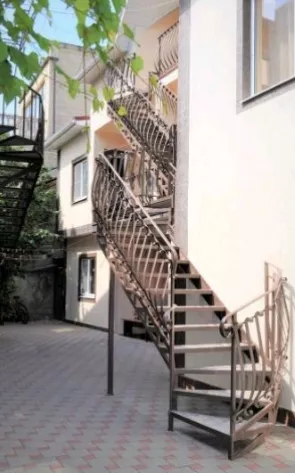 . Гостевой дом У Георгия . Витязево