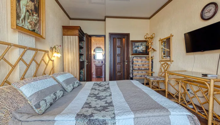 № 4А «РОТАНГ» — НОМЕР ПОЛУЛЮКС. Мини-отель "Рубензон". Утёс