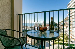 Апартамент с видом на морской закат в 100 метрах от моря