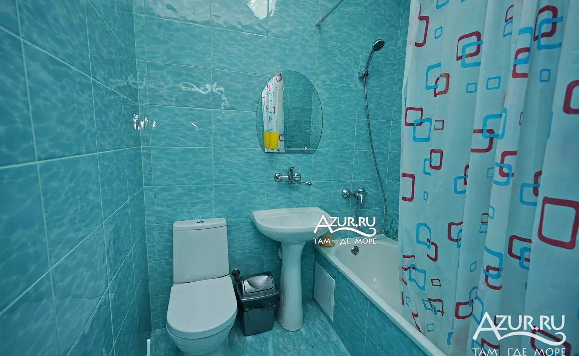 Четырехместный номер с балконом №7. Гостевой дом "Семейный отдых" - Лазаревское. Лазаревское