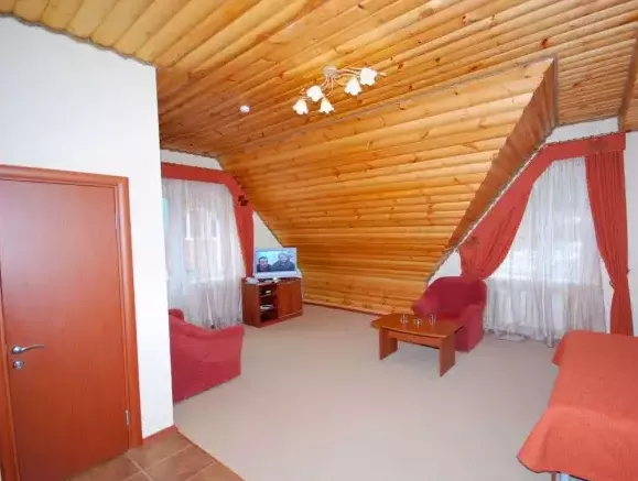 «Люкс-Студия» 1-комнатный. Отель «Националь». Домбай-гостиницы