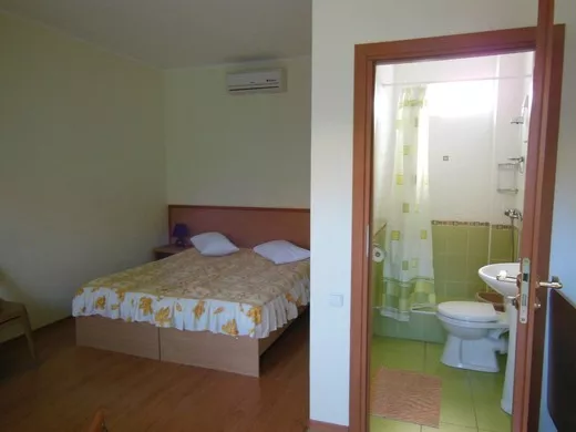 Стандарт двухместный с общим балконом. Гостиница Лучистая. Рыбачье