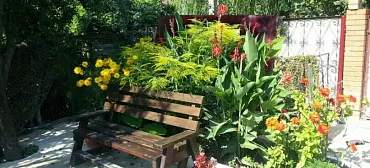 Отель "Берег"       