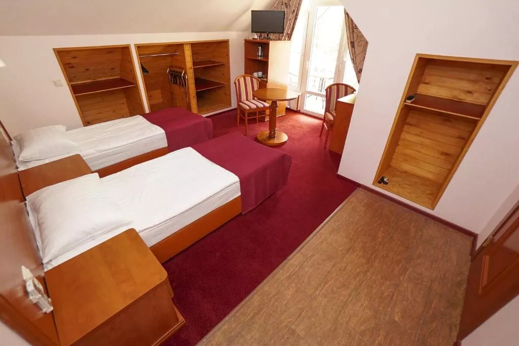 2-х местный номер Стандарт. Отель "Джаз Лоо" парк-отель. Лоо