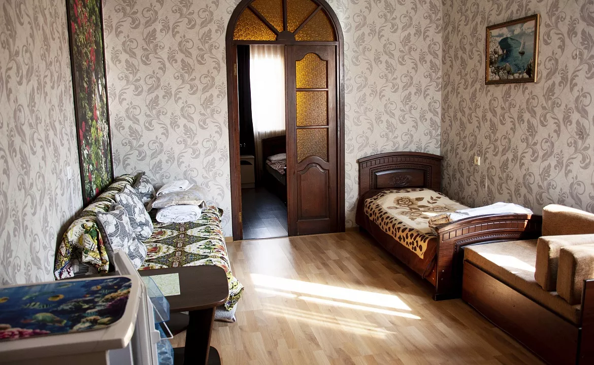 Семейный 2-х комнатный. Гостевой дом Светлана. Сочи