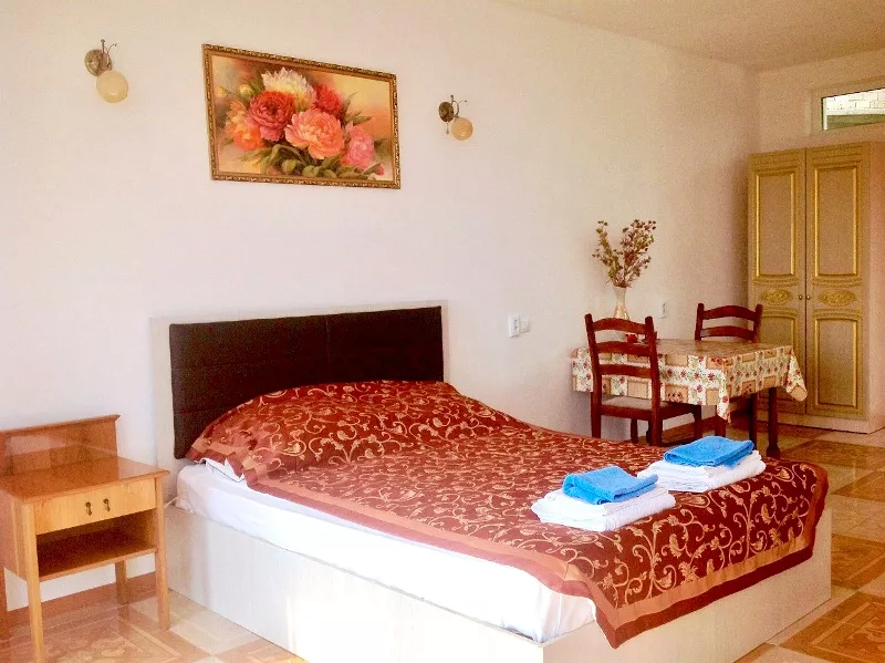 . Гостевой дом "У бассейна". Лоо