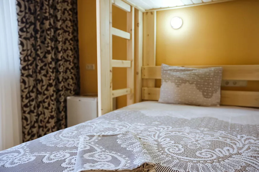 2-местный номер со вторым ярусом. Гостевой дом "Coral". Саки